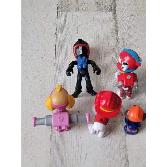 Paw Patrol Chase Marshall Zuma Sky Alex playset toy figure dog pet - Picture 11 of 13